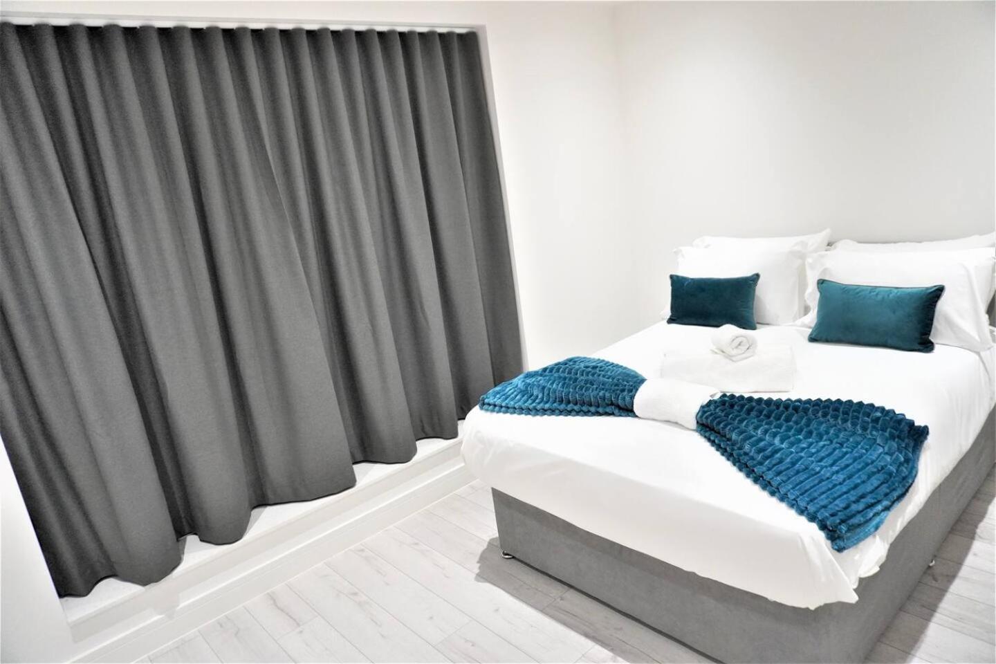 Queens Luxury Apartments Wembley Stadium - Лондон Экстерьер фото
