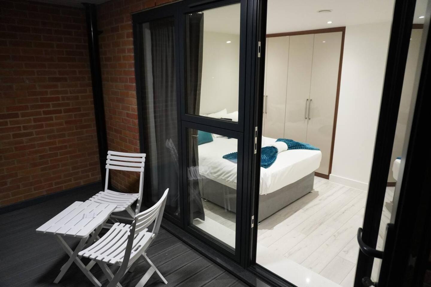 Queens Luxury Apartments Wembley Stadium - Лондон Экстерьер фото