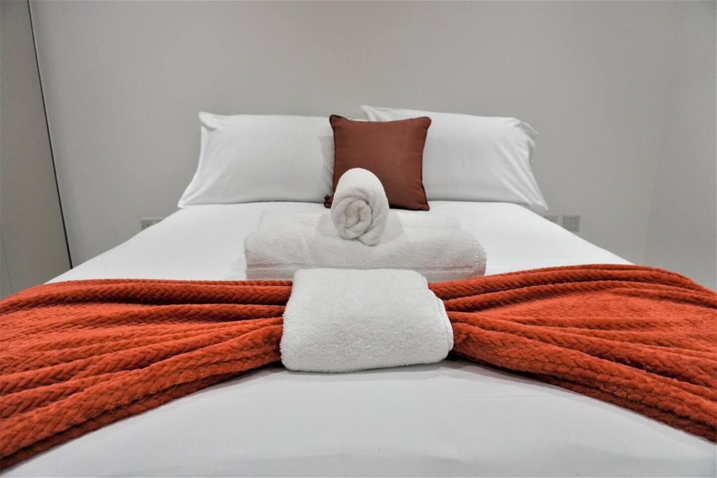 Queens Luxury Apartments Wembley Stadium - Лондон Экстерьер фото