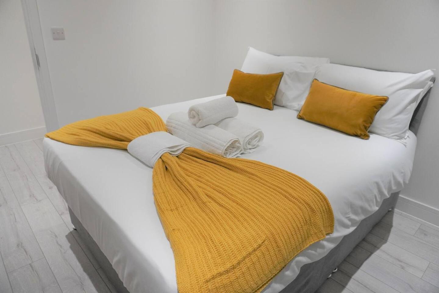 Queens Luxury Apartments Wembley Stadium - Лондон Экстерьер фото